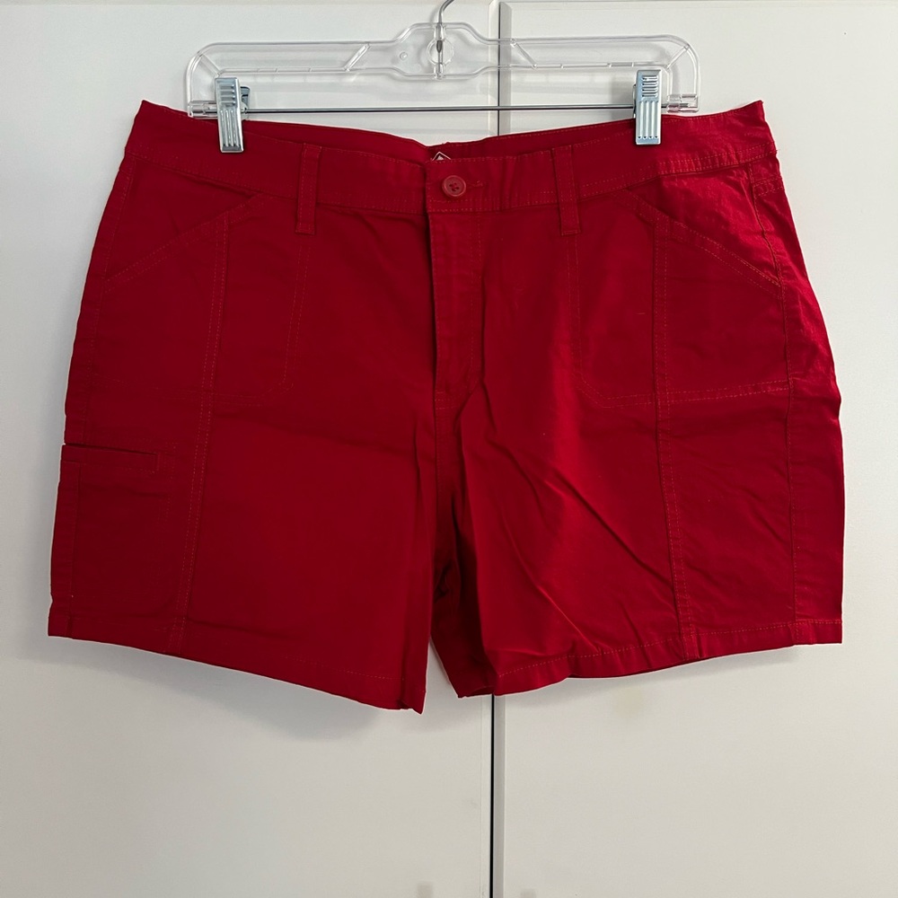 St Johns Bay Women's Red Shorts Sz 16